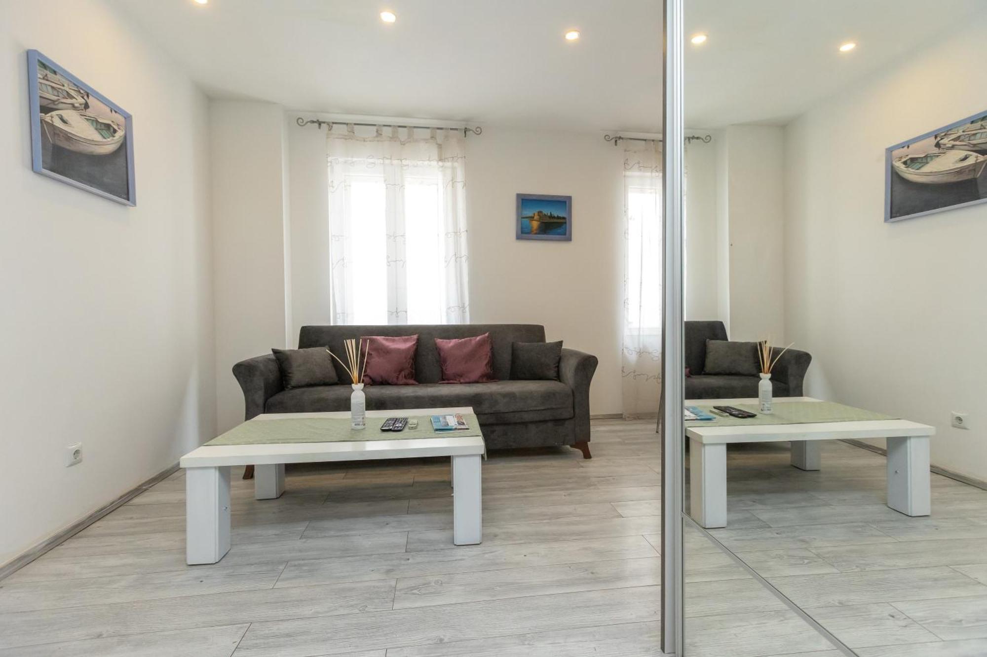 Alpha Loft 1Br Apartment In Center Zadar Luaran gambar