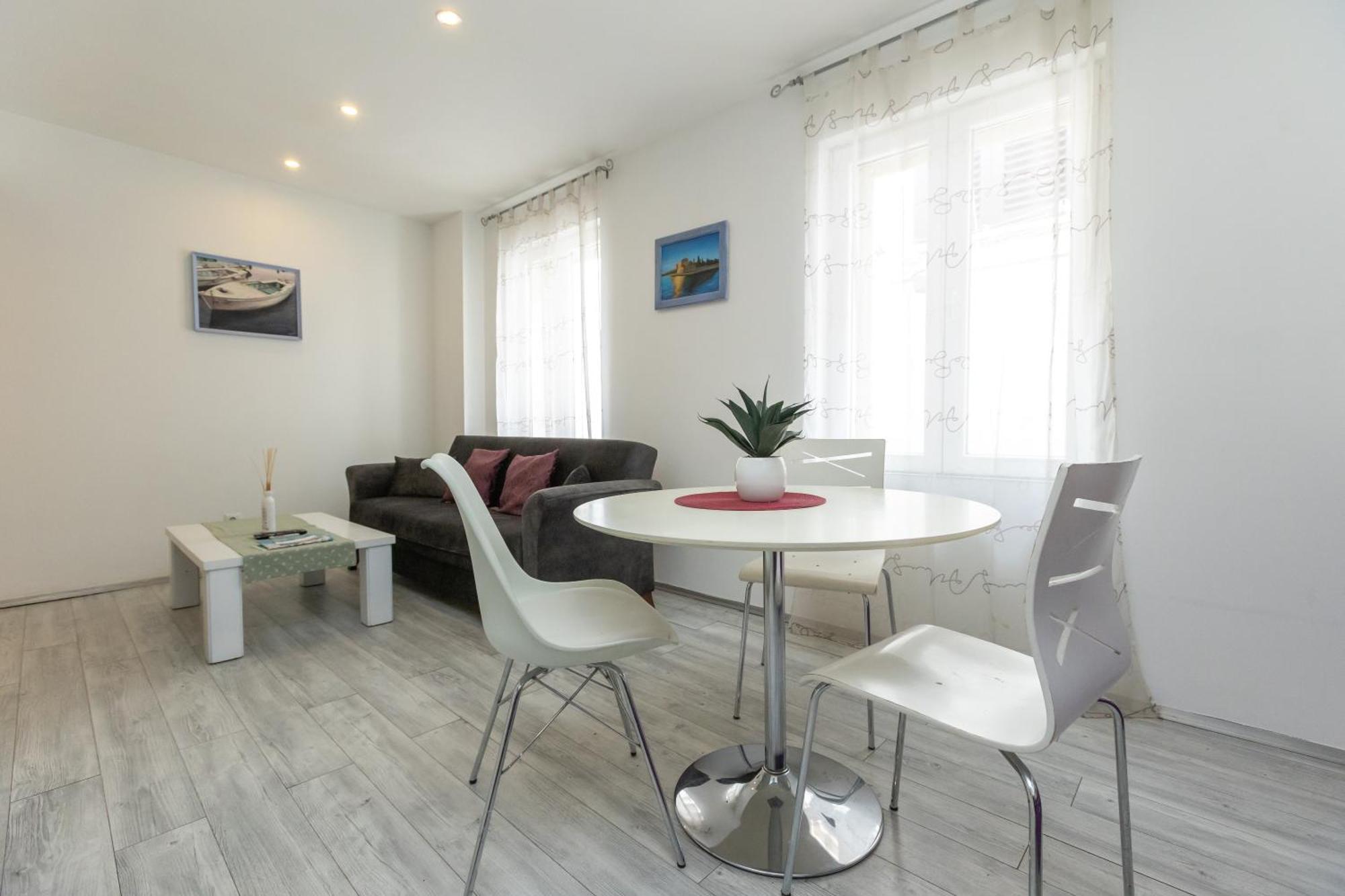 Alpha Loft 1Br Apartment In Center Zadar Luaran gambar